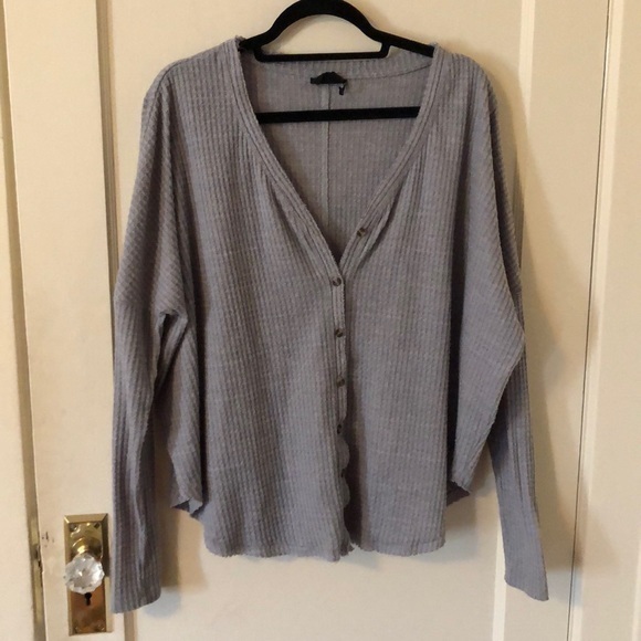 Urban Outfitters Thermal Button Down Front… - Picture 4 of 5